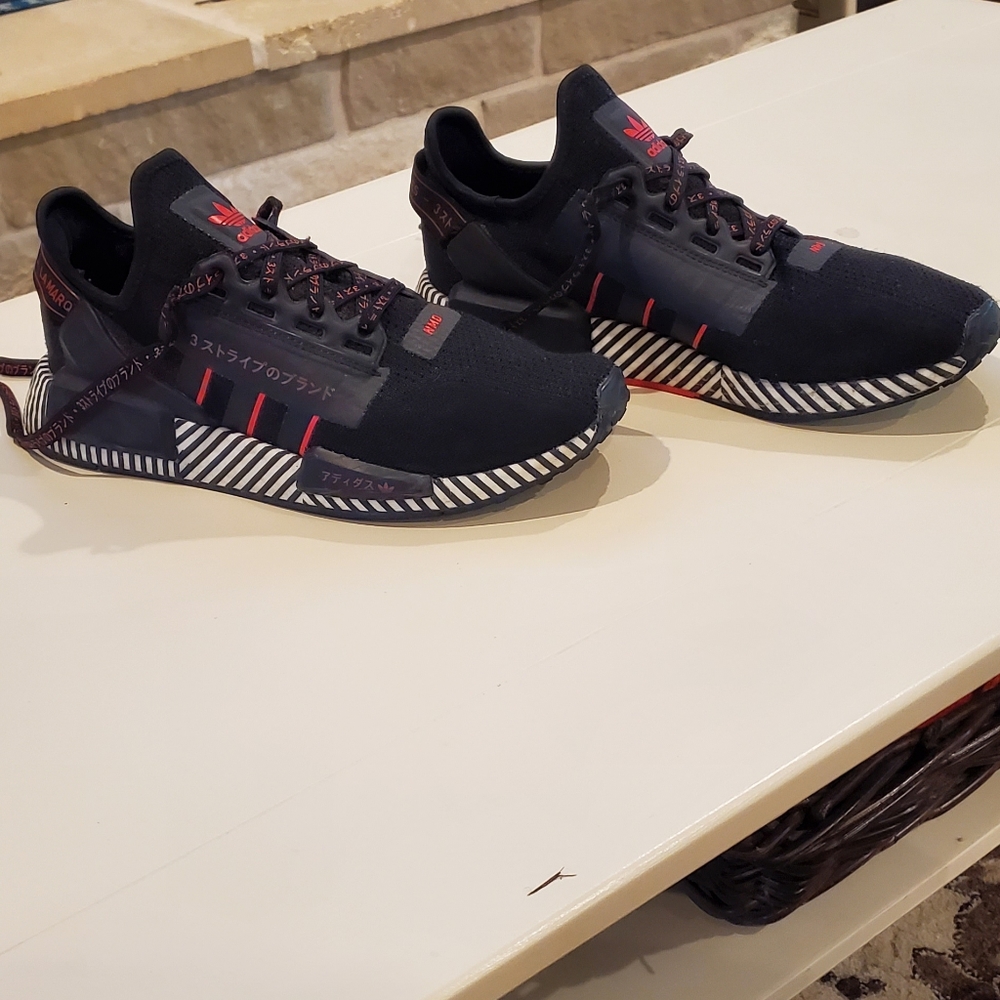 NMD R1 V2 'Dazzle Camo